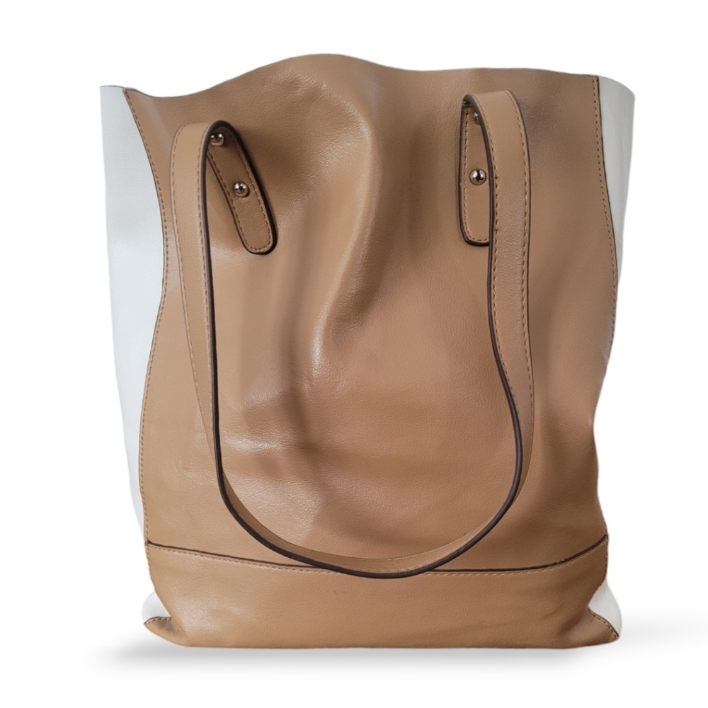 Roots Tan Slouchy Tote With Removable Pouch - Like New - Picture 3 of 8